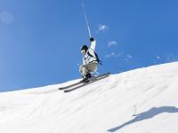 FB体育下载-跨界风暴，当武切维奇在F1赛道接管比赛，老鹰的碾压哲学如何点燃热火之夜？