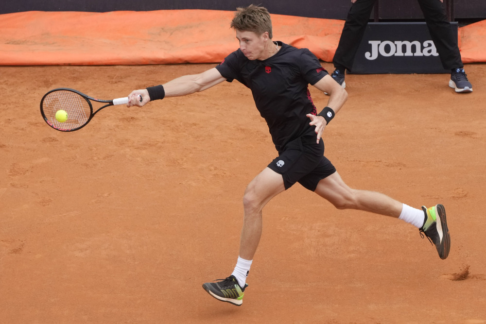 法国网球队爆冷英国网球队,瓦林卡关键制胜的简单介绍 法国网球队爆冷英国网球队,瓦林卡关键制胜的简单介绍