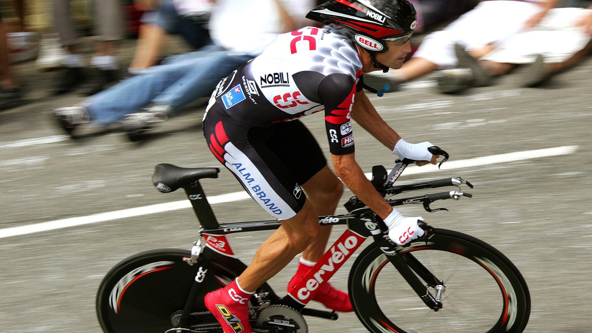 F1街道赛之夜，努涅斯如何用教科书级表现重新定义街道赛艺术