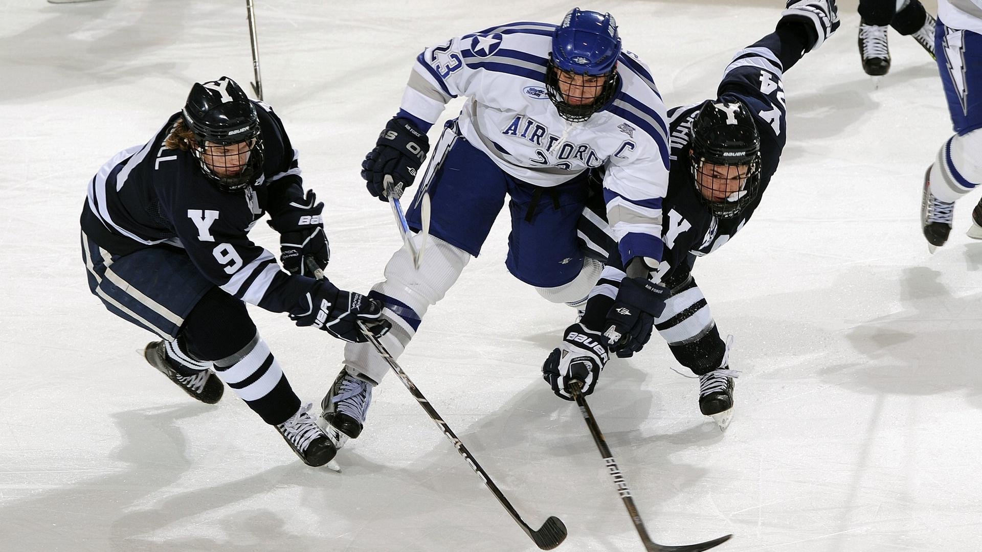 三狮鏖战十字军，萨拉赫一箭点燃温布利—当英超德比照进欧洲杯