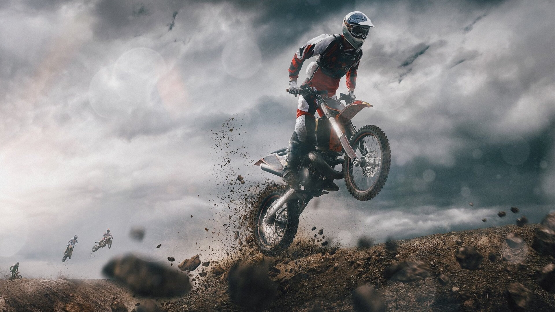 逆袭与不朽，当英格兰队翻盘日本队，马龙刷新纪录的双重启示